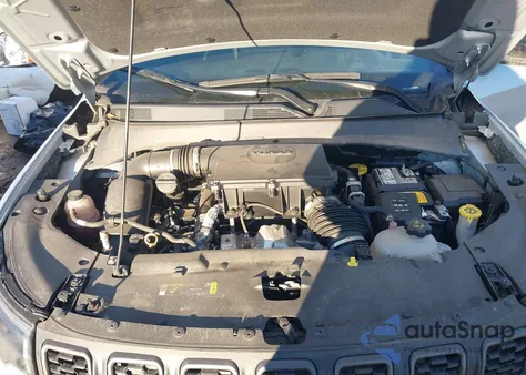 2024 Jeep Compass Trailhawk 4X4 z USA, uszkodzony, nr VIN 3C4NJDDN8RT149756